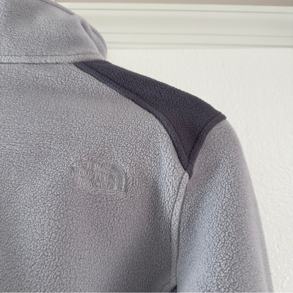 The North Face Full Zip Fleece Jacket Lilac Purple Colorblock Women Size Medium - Picture 5 of 11